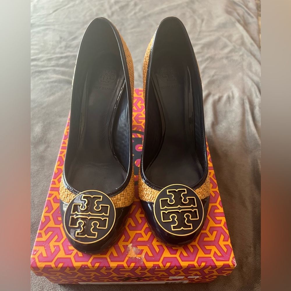 Tory Burch Anna Pump - size 9